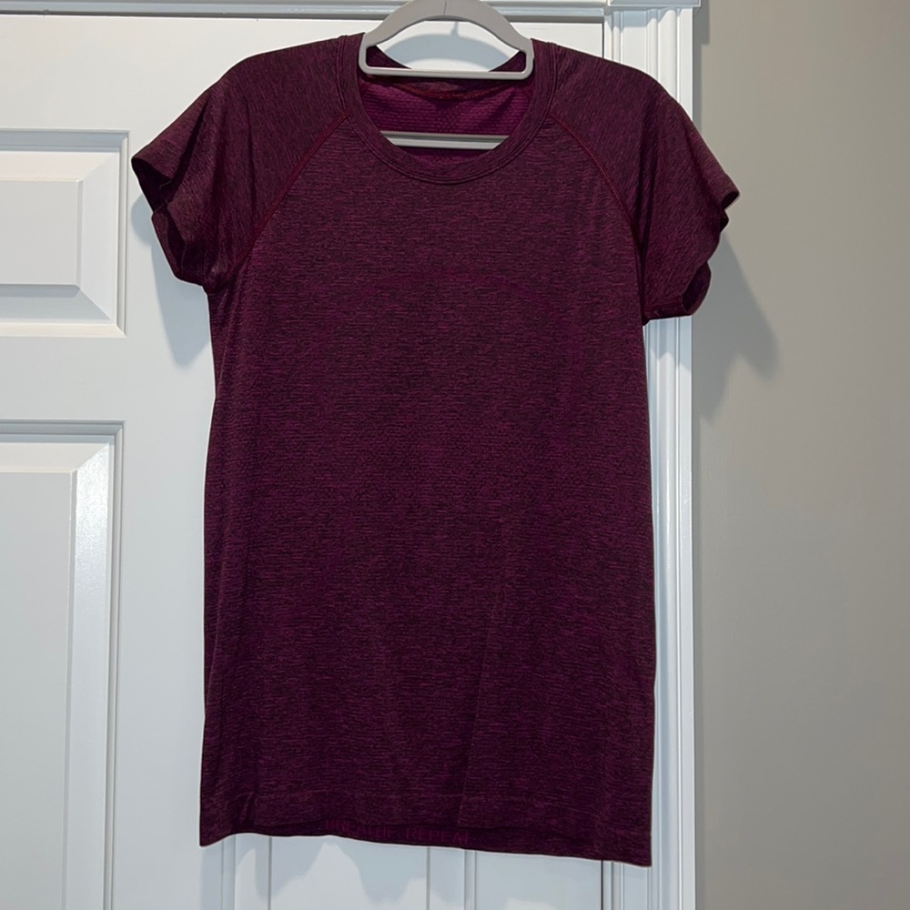 Swiftly Tech Short Sleeve Shirt 2.0- dark purple